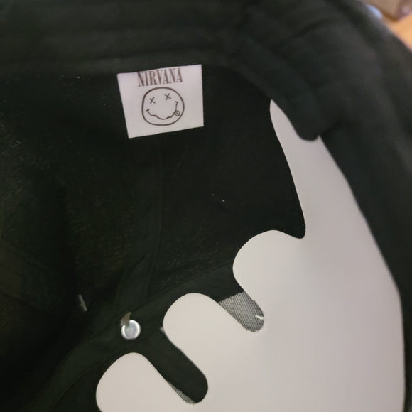 Nirvana NWT snap back hat - Picture 4 of 5